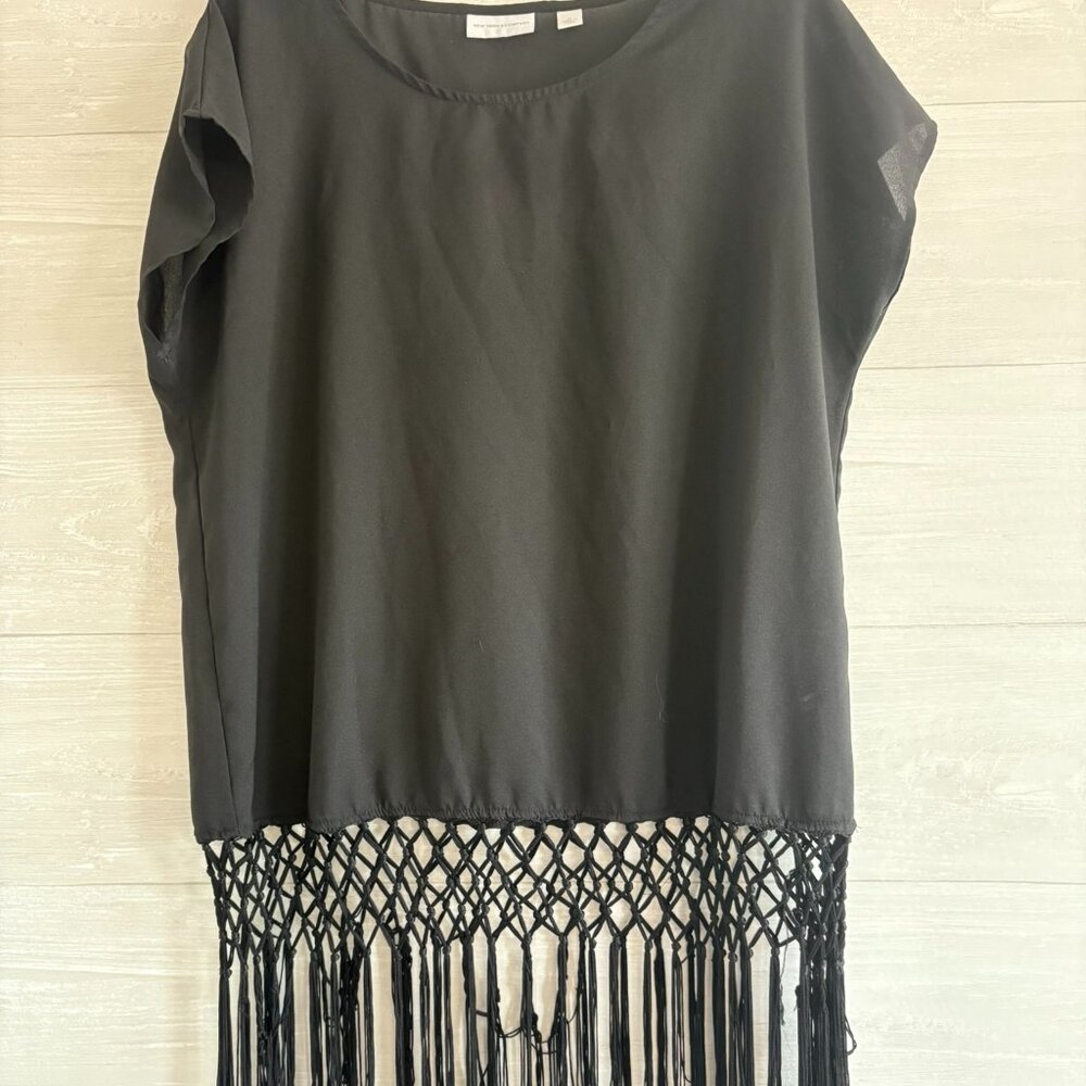 New York & Company Black Fringe Short Sleeve Blouse M - Picture 1 of 3